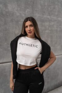 Koszulka ze ściągaczem z boku - Czarny - Authletic PL